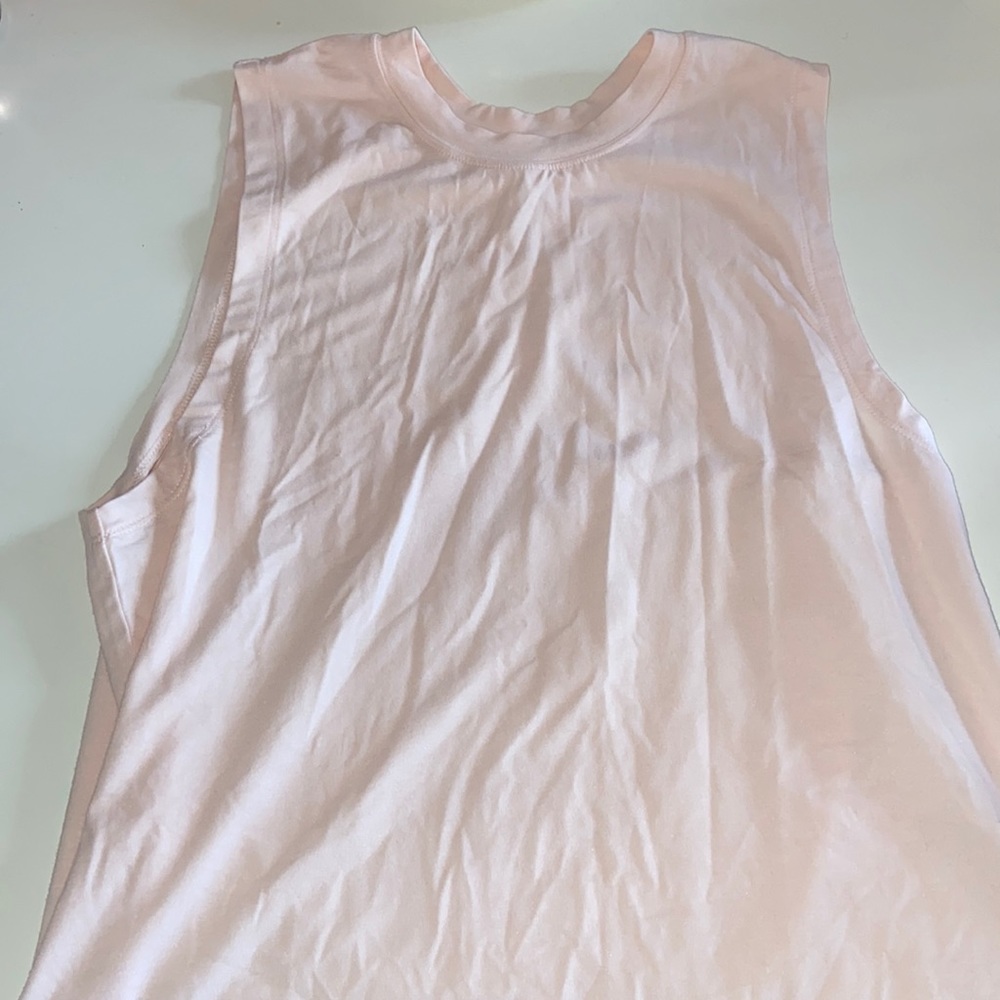 Fabletics baby pink muscle tee tank